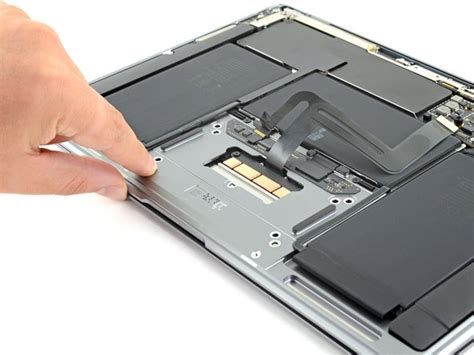 Причины для отключения трекпада на MacBook Air