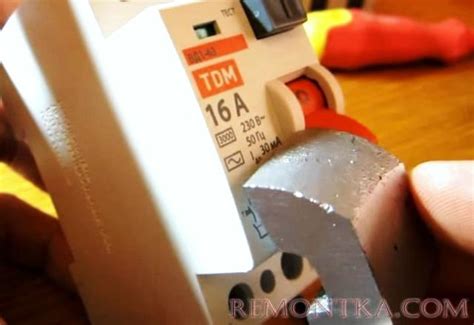 Проверка ножа с помощью магнита