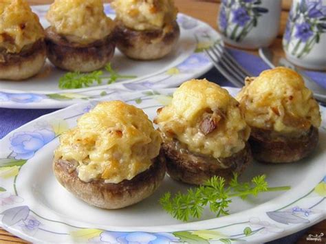 Простой и вкусный способ приготовления шампиньонов в духовке