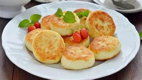 Просто и быстро готовим вкусные сырники!