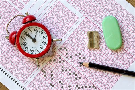 Работа с карандашным тональным рядом