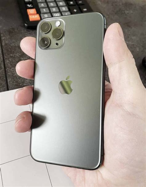 Разобраться в особенностях дизайна батареи iPhone 11