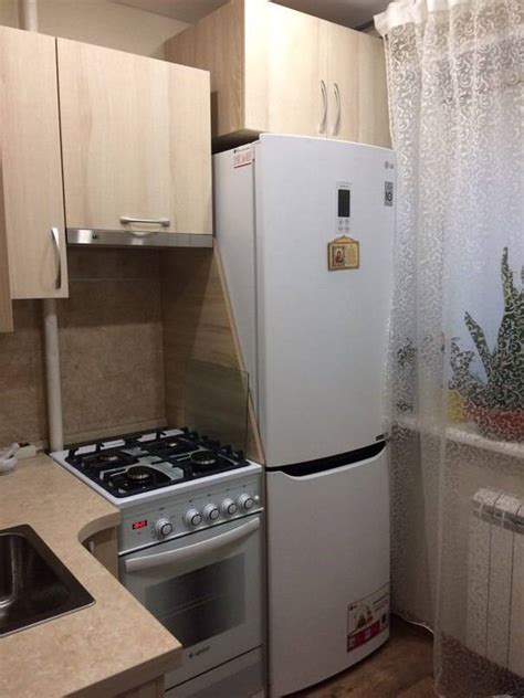 Расположение плиты рядом с холодильником