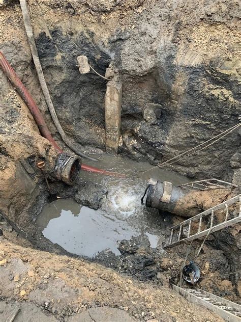 Ремонтные работы на водопроводе