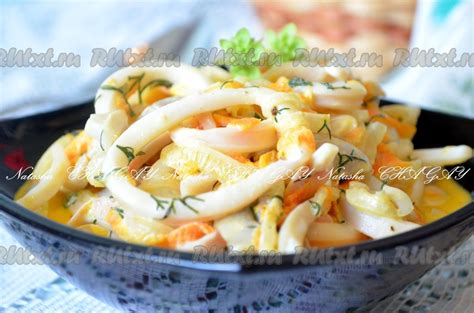 Рецепт кальмаров в сметанном соусе с морепродуктами
