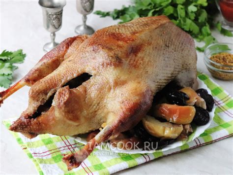 Рецепт приготовления гуся с яблоками и черносливом
