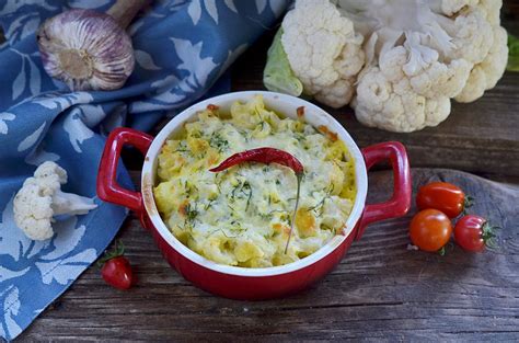 Рецепт цветной капусты с картофелем и сыром