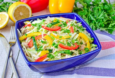 Рецепт 1: Бургер с капустой и куриной грудкой