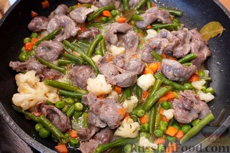 Рецепт 3: Вареные куриные желудки с овощами