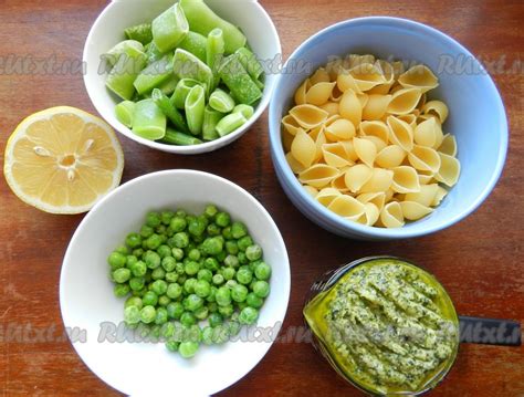 Рецепт 4: Ассорти с пастой и соусом Песто
