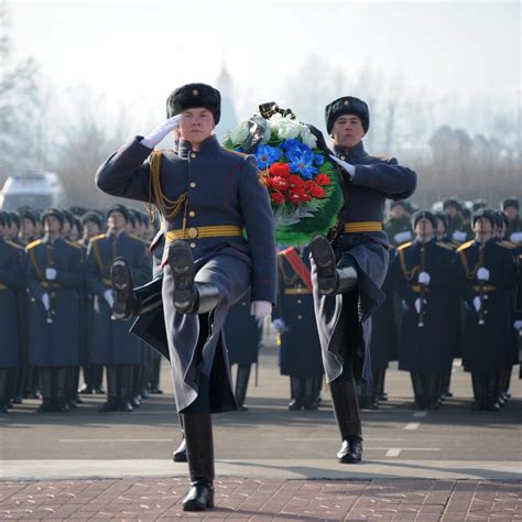 Роль 23 февраля в современной России