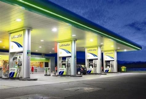 Самозаправка автомобиля без выхода из машины