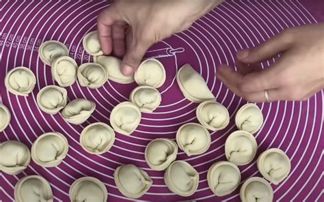 Секреты укладки пельменей, чтобы сохранить их форму и не порвать
