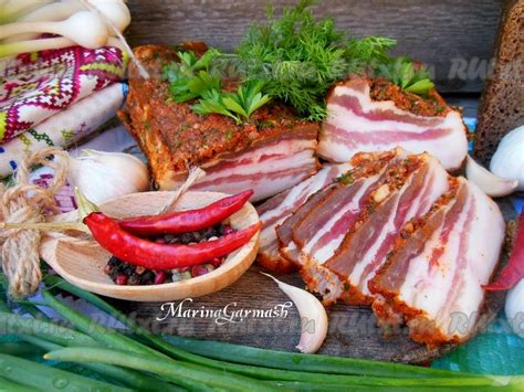 Советы по подаче закуски сало с прослойкой вареного мяса