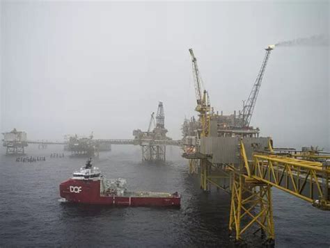 Стремление к контролю над нефтяными резервами