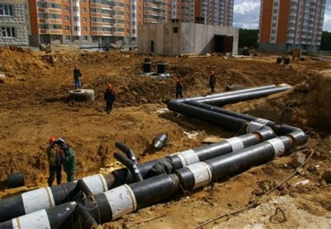 Строительство фундамента и инженерных коммуникаций