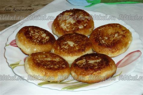 Сырники с мягкой начинкой: универсальное лакомство