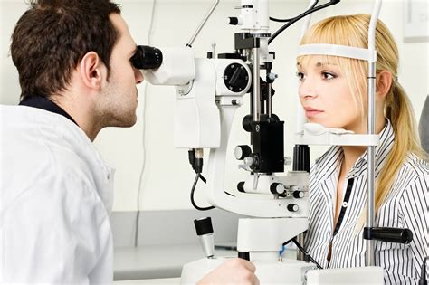 Техники использования щелевой лампы