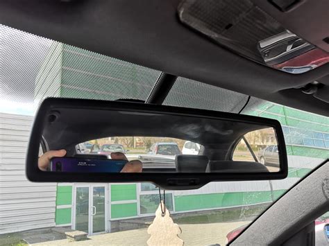 Технические характеристики антибликового зеркала для Škoda Octavia A5 с автозатемнением