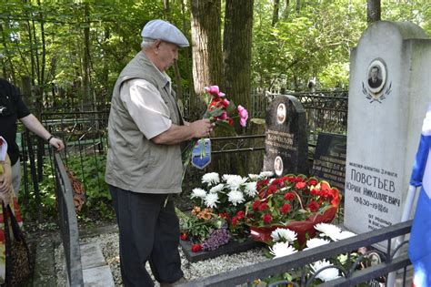 Традиционные способы создания кладбищенских цветов