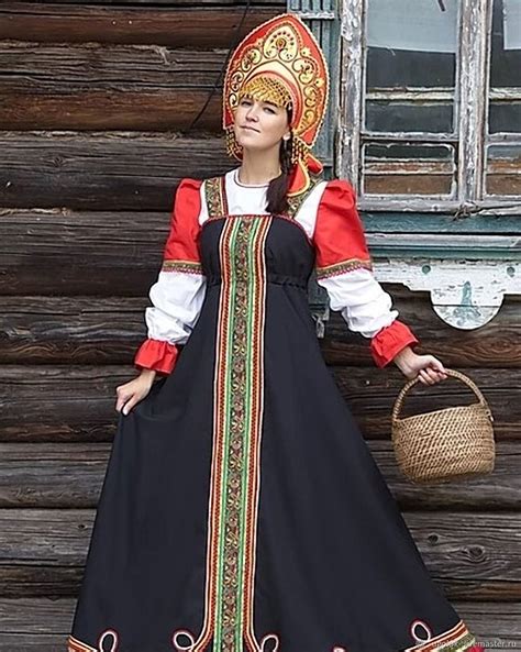 Традиционный праздничный костюм - символ культуры