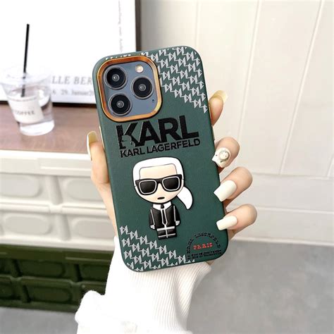 Упаковка чехла Karl Lagerfeld