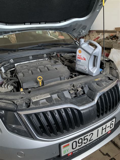 Установка и замена масляного фильтра Škoda Octavia A7