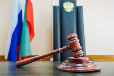 Участие адвокатов в судебных заседаниях в новогодние праздники 2023