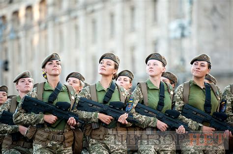 Участие женщин в армии и права солдаток