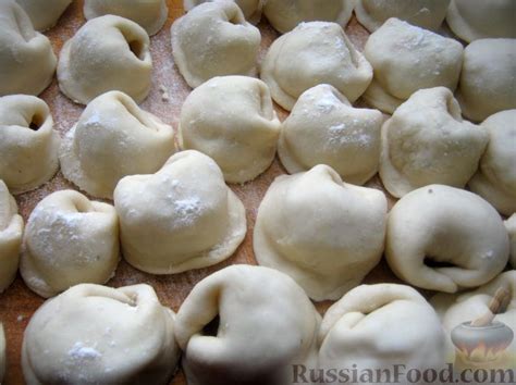 Формование пельменей