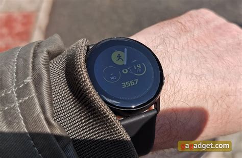 Часы в стиле Samsung: просто и функционально