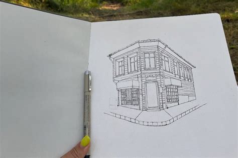 Шаги для рисования дождевика карандашом