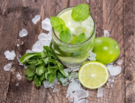 Шаги приготовления мохито с мятой в домашних условиях