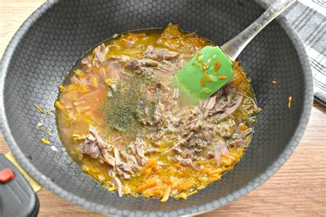 Шаг 2: Маринирование утиных кусочков