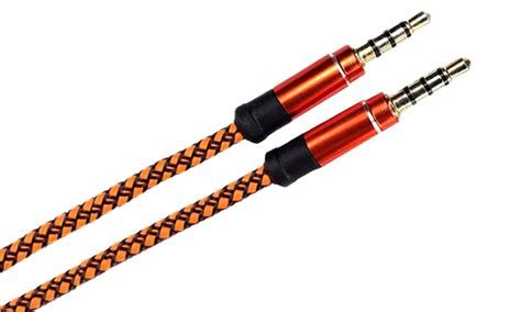 Шаг 3: Подключите свой смартфон к автомобилю посредством Bluetooth или USB соединения