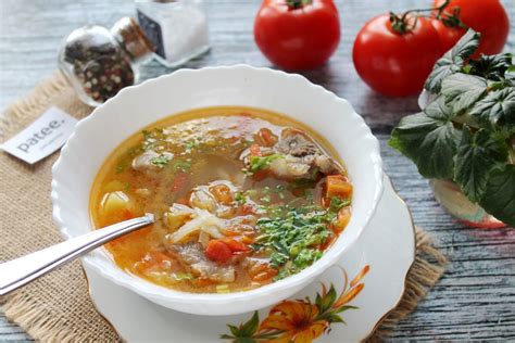 Щи с капустой и говядиной