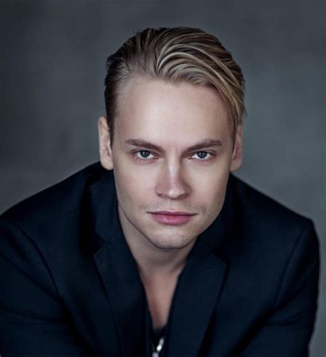 Ярослав Дронов и его роль в современном обществе