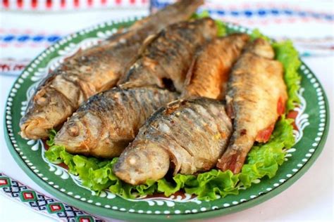  Подающий изыск жареных курочек: 